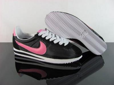 Women Classic Cortez Nylon-11